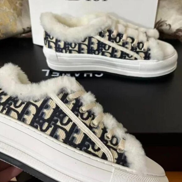 Walk'n'Dior Platform Sneaker - Picture 3 of 5